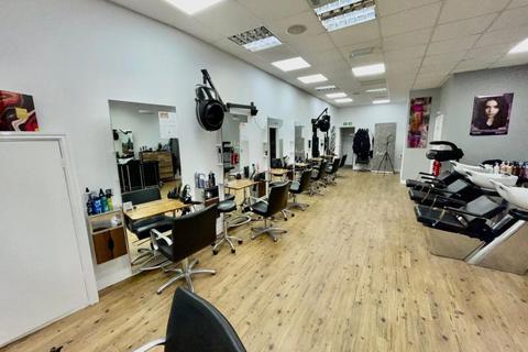 Hairdresser and barber shop for sale, Freehold Hair & Beauty Salon Located In Launceston
