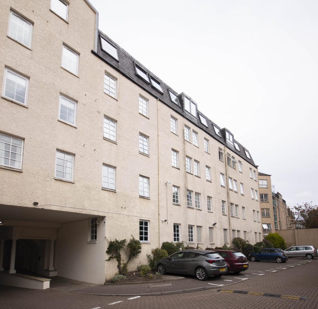 Caledonian Crescent Edinburgh EH11 2AT United Kingdom 1 bed flat to