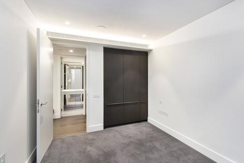 1 bedroom apartment to rent, Rathbone Place, W1T
