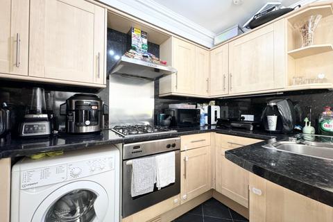 2 bedroom house to rent, Shaftesbury Road, Archway