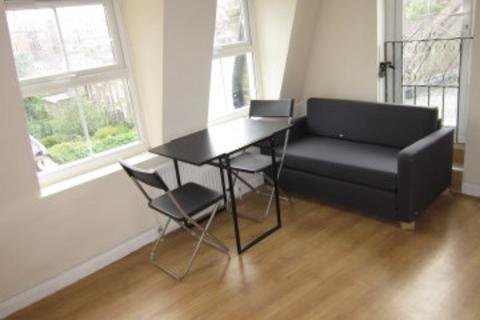 1 bedroom flat to rent, Hammersmith Road , London W14