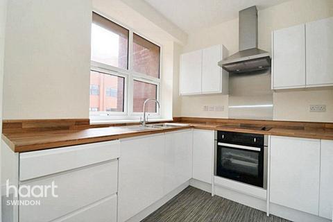 Studio to rent, Farnsby Street, Swindon