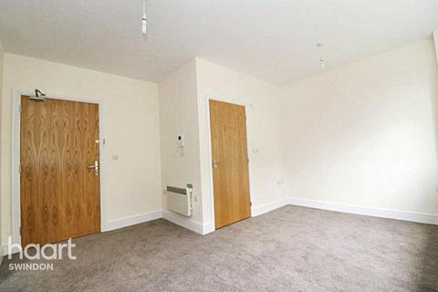 Studio to rent, Farnsby Street, Swindon