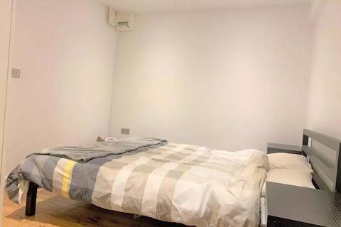 1 bedroom flat to rent, Westbourne Gardens, Bayswater, London W2
