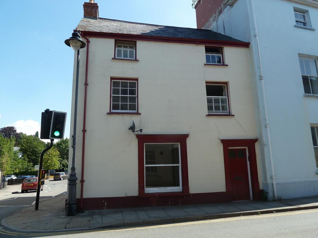 Main Image