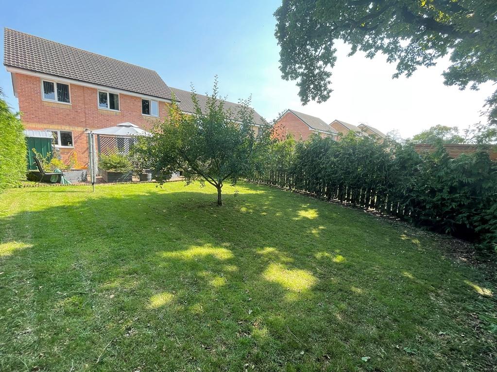 10 Devorgilla Road, Marchfield, Dumfries, DG1 3 FJ