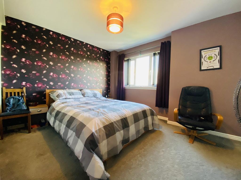 10 Devorgilla Road, Marchfield, Dumfries, DG1 3 FJ