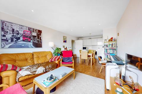 2 bedroom apartment to rent, Vermillion Apartments , Gunmakers Lane, London E3