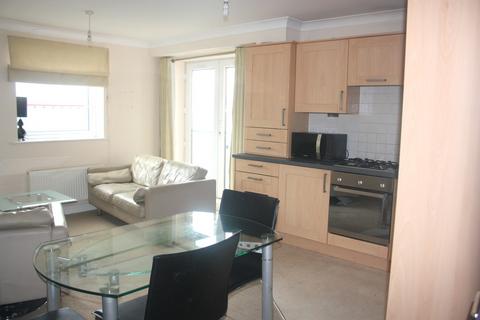 2 bedroom flat to rent, Winchester Road, Southampton SO16