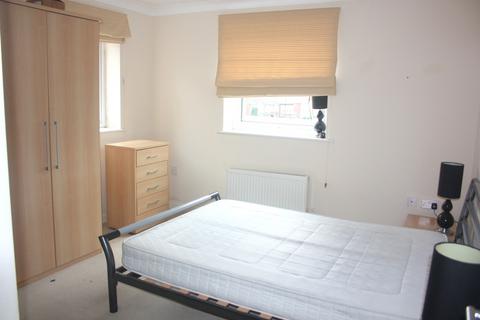 2 bedroom flat to rent, Winchester Road, Southampton SO16