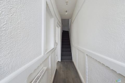 2 bedroom terraced house to rent, Holborn Hill, Wirral CH41