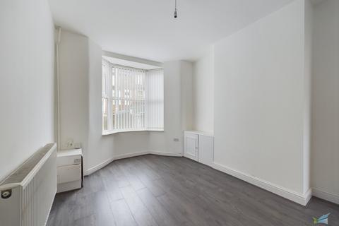 2 bedroom terraced house to rent, Holborn Hill, Wirral CH41