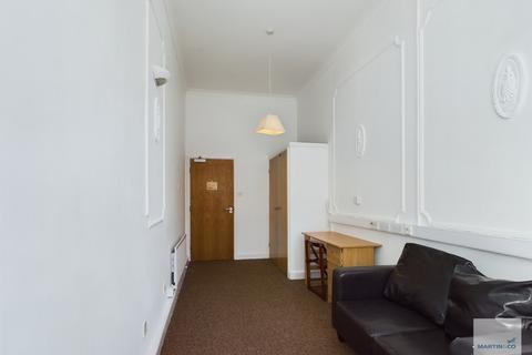 Studio to rent, The Ropewalk, Nottingham