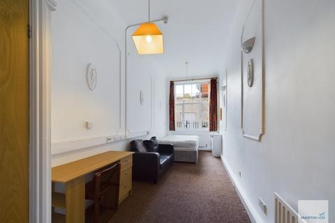 Studio to rent, The Ropewalk, Nottingham