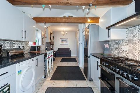 3 bedroom end of terrace house for sale, Moor Street, Congleton