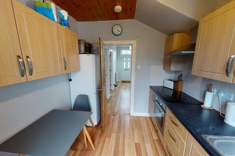 3 bedroom terraced house to rent, Bedford Road, Old Aberdeen, Aberdeen, AB24