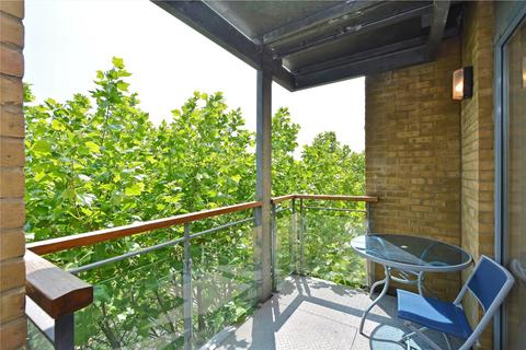 2 bedroom flat to rent, Perry Court, 1 Maritime Quay, London, E14