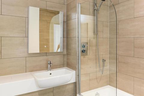 2 bedroom apartment to rent, Thornhill Court,  Headington,  OX3