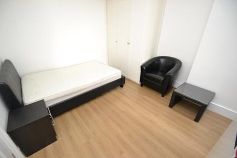 Studio to rent, Doughty Street, Bloomsbury