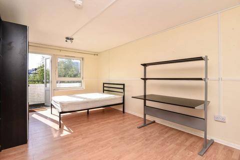 3 bedroom flat to rent, Bartholomew Street, Borough, London