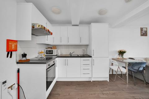 1 bedroom flat to rent, Bowmans Mews, Holloway, London