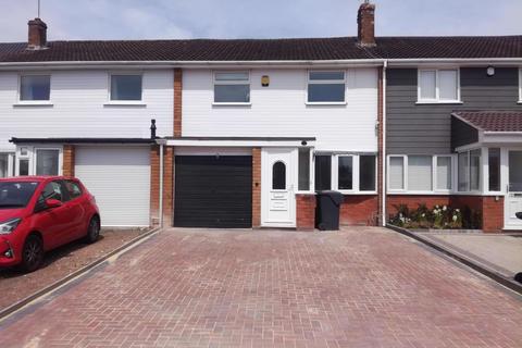 3 bedroom terraced house to rent, Long Compton Drive, Hagley, Stourbridge, DY9 0PD