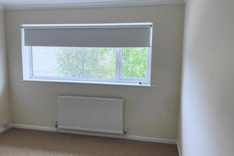 3 bedroom terraced house to rent, Long Compton Drive, Hagley, Stourbridge, DY9 0PD