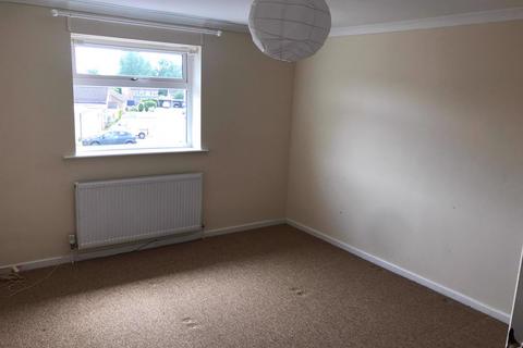 3 bedroom terraced house to rent, Long Compton Drive, Hagley, Stourbridge, DY9 0PD