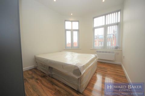 3 bedroom apartment to rent, West Hendon Broadway, Hendon