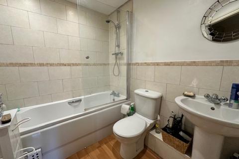 2 bedroom flat to rent, Apartment 7 Southlands, Huntington Road