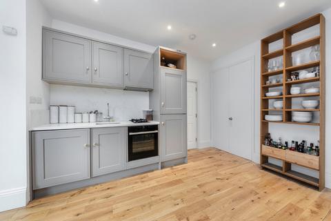 1 bedroom flat to rent, Lower Addison Gardens, London