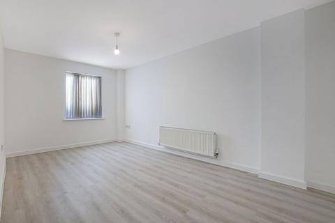 1 bedroom apartment to rent, High Street, Rochester