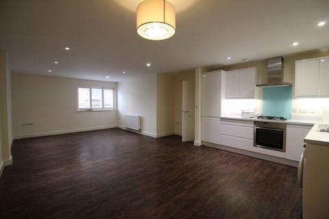 3 bedroom apartment to rent, Cannon House, Royal Oak Passage, Huntingdon