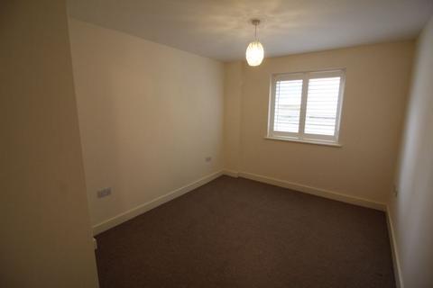 3 bedroom apartment to rent, Cannon House, Royal Oak Passage, Huntingdon