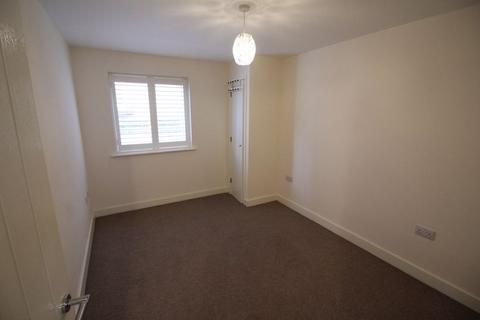 3 bedroom apartment to rent, Cannon House, Royal Oak Passage, Huntingdon