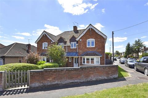 4 bedroom semi-detached house to rent, Oak Tree Road, Marlow, Buckinghamshire, SL7