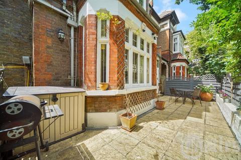 2 bedroom apartment for sale, Sunnyside Road, N19