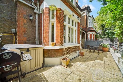 Flat 1, 71 Sunnyside Road, London, N19 3SL