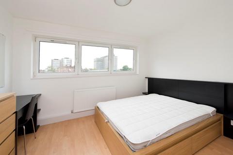 2 bedroom flat to rent - Cox House, Field Road, Hammersmith, London, W6