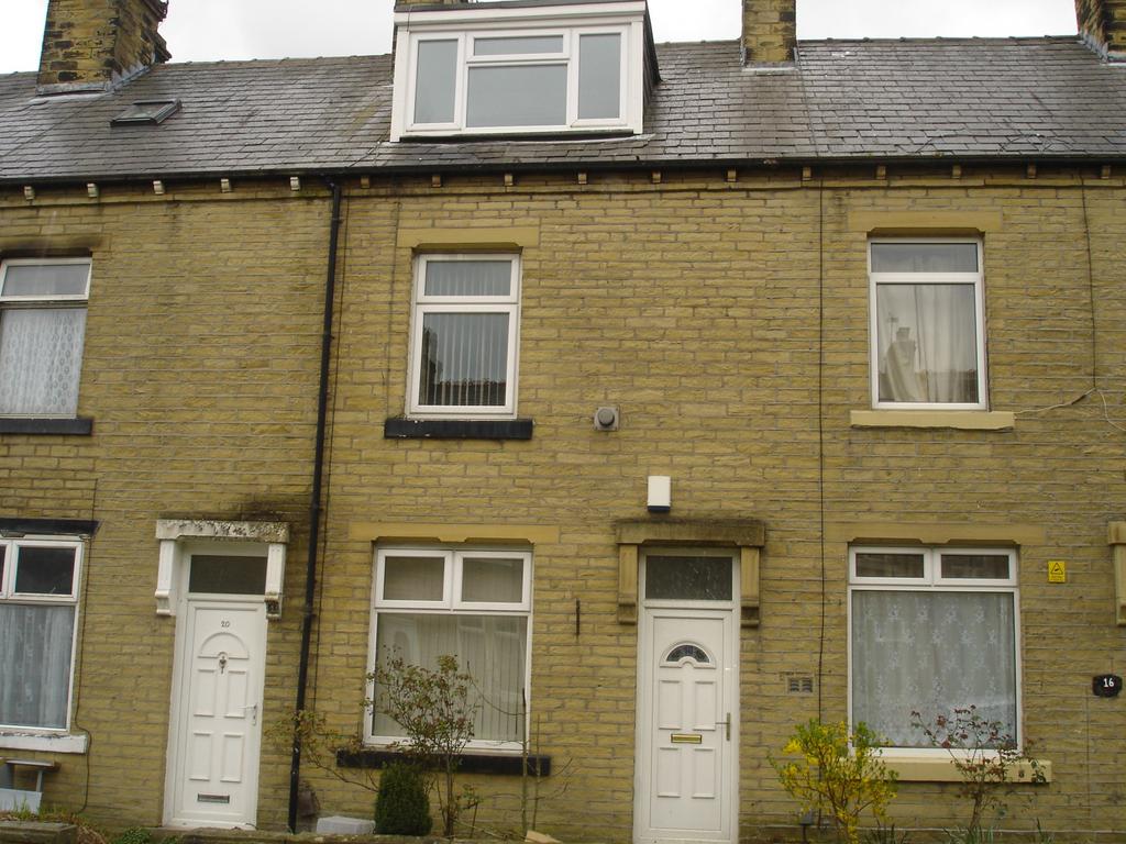 Lingwood Terrace, Bradford, West... 3 bed terraced house to rent £950