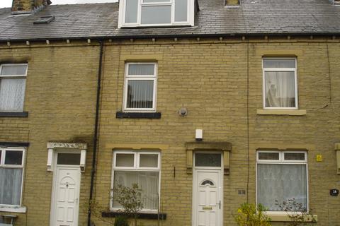 3 bedroom terraced house to rent, Lingwood Terrace, Bradford, West Yorkshire, BD8