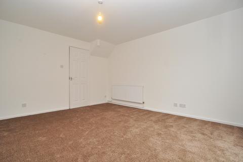 2 bedroom terraced house to rent, Campbell Close, Hitchin, SG4