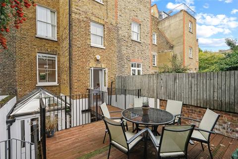 3 bedroom flat to rent, Kempsford Gardens, Earls Court, London