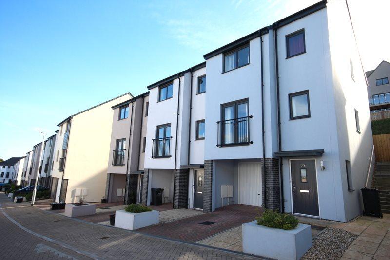 Daveys Elm View, Paignton 3 bed townhouse £900 pcm (£208 pw)