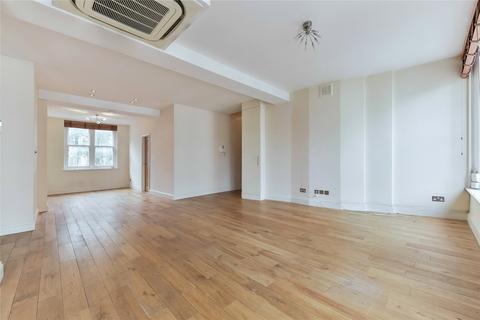 2 bedroom apartment to rent, Clerkenwell Green, Farringdon, London, EC1R