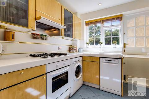 19 Skipworth Road, London, E9 7JH