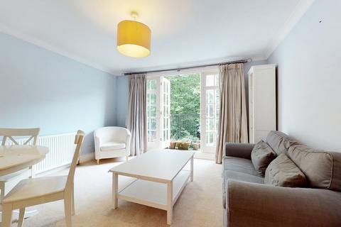 2 bedroom flat for sale, Milton Park, Highgate, N6