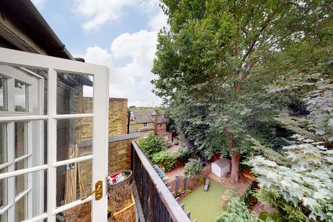 2 bedroom flat for sale, Milton Park, Highgate, N6