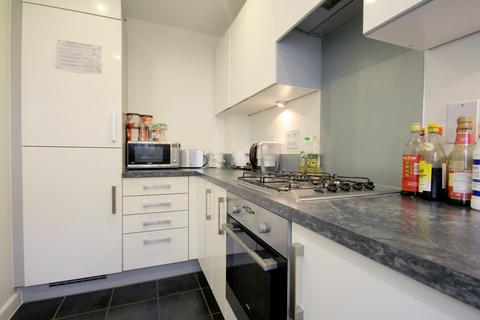 2 bedroom end of terrace house to rent, Kennett Island, Reading