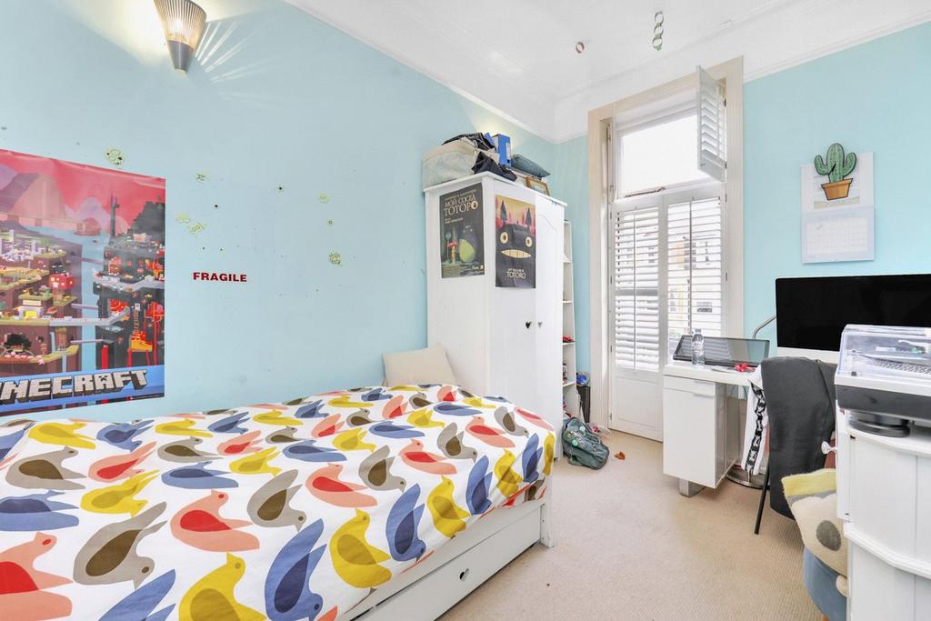 Picture No. 04
